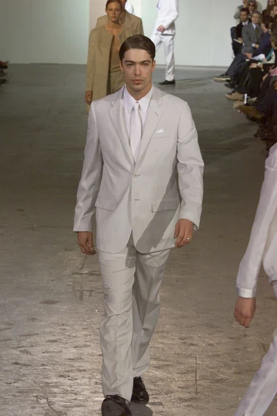 Look 40
